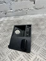 BMW X5 E70 USB-pistokeliitin 