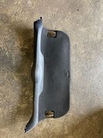 Toyota Avensis T270 Verkleidung Abdeckung Heckklappe Kofferraumdeckel Satz Set 6775005080