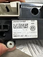 Volkswagen PASSAT B7 Centralina del climatizzatore 3AA907044BP