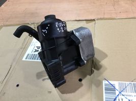 Volkswagen Polo V 6R Support de filtre à huile 03P115389A