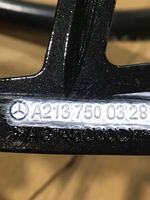 Mercedes-Benz E W213 Takaluukun/tavaratilan sarana A2137500328