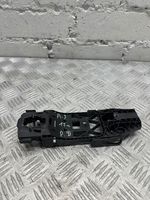 Audi A3 S3 8V Klamka/wspornik zewnętrzny drzwi przednich 8v0839885