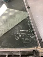Toyota RAV 4 (XA30) Szyba drzwi tylnych 