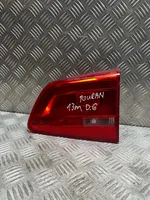 Volkswagen Touran II Lampy tylnej klapy bagażnika 2TZ01046902