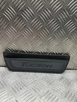 Hyundai Tucson TL Takaoven kynnyksen suojalista 85888D7000