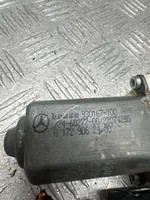 Mercedes-Benz SLK R172 Takaoven ikkunan nostomoottori A1729062400