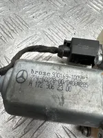 Mercedes-Benz SLK R172 Takaoven ikkunan nostomoottori A1729062300