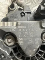 Opel Zafira B Ģenerators 13229991
