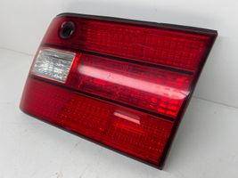 Lexus LS 400 Lampy tylnej klapy bagażnika 