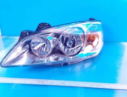 Pontiac G6 Lampa przednia GM367