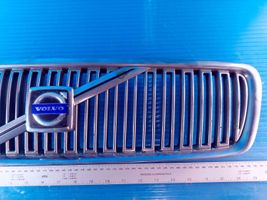 Volvo V70 Grille calandre supérieure de pare-chocs avant 8659875