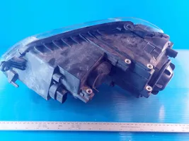 Volkswagen Cross Touran I Lampa przednia 0301233204