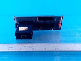 Toyota Sienna XL40 IV USB-pistokeliitin 8553208040