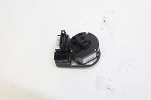 Audi Q3 8U Tailgate/trunk/boot open switch 