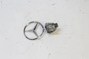 Mercedes-Benz C W204 Emblemat / Znaczek 