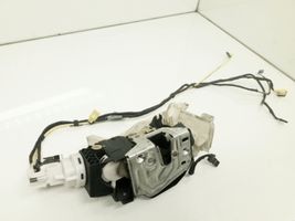 Mercedes-Benz S W220 Serrure de porte avant 2207206435