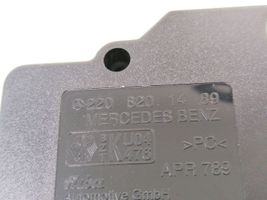 Mercedes-Benz S W220 Amplificateur d'antenne 2208201489