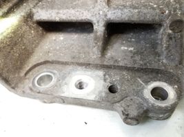 Mazda 5 Support de générateur / alternateur RF7J