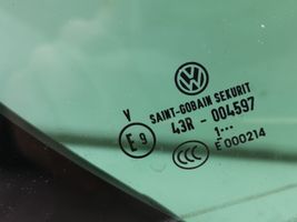 Volkswagen Jetta VI Vetro del deflettore posteriore 5C6845214