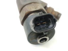 Volkswagen Golf I Fuel injector 8200100272