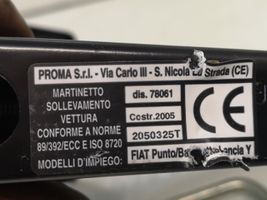 Fiat Idea Set di attrezzi 46849214