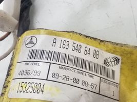 Mercedes-Benz ML W163 Wiązka przewodów klapy tylnej / bagażnika A1635408408