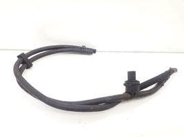 Volkswagen PASSAT B5.5 Fuel line pipe 038906081B