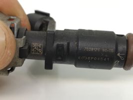 Mini One - Cooper Clubman R55 Fuel injector V752817680