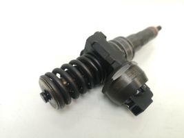 Volkswagen PASSAT B6 Fuel injector 038130073BN