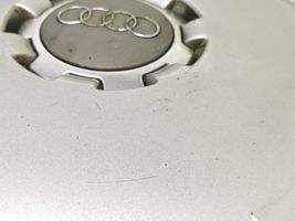 Audi A3 S3 A3 Sportback 8P Mozzo/copricerchi/borchia della ruota R16 8PO601147A