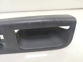 Volkswagen Golf V Rivestimento pulsantiera finestrino della portiera anteriore 1K4868049B