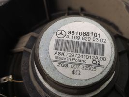 Mercedes-Benz B W245 Garsiakalbis (-iai) galinėse duryse A1698200302