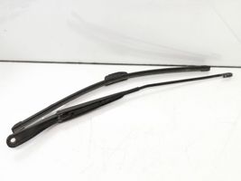 Renault Master III Windshield/front glass wiper blade 8200734777