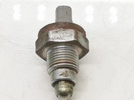 Toyota Avensis T250 Sensore interruttore luci retromarcia 