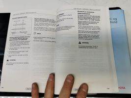 Toyota RAV 4 (XA20) User manual 