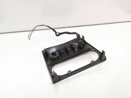 Nissan Qashqai Console centrale, commande chauffage/clim A00270A77000