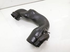 Opel Astra J Tubo di aspirazione dell’aria turbo 55577108