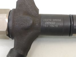 Toyota Avensis T250 Injecteur de carburant 236700R059