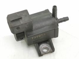 Toyota Avensis T250 Valvola di depressione 258600R010