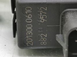 Opel Zafira B Elektryczny podnośnik szyby drzwi przednich 13132435