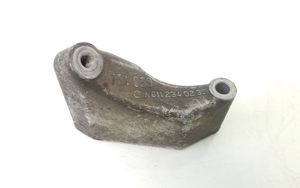 Mercedes-Benz E W211 Staffa di montaggio del compressore dell’A/C A6112340239