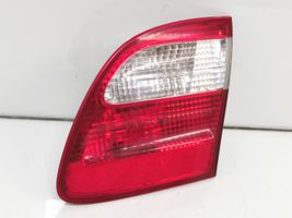 Mercedes-Benz E W211 Lampy tylnej klapy bagażnika A2118201464