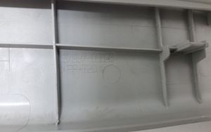 Toyota Avensis T250 Set rivestimento portellone posteriore/bagagliaio 6775905010