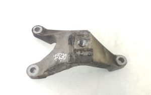 Ford Focus Supporto di montaggio scatola del cambio 3M517M125