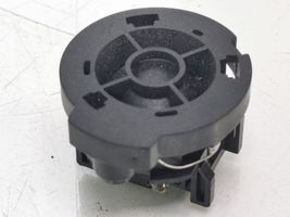 Toyota Avensis T250 Altavoz de alta frecuencia para las puertas traseras 861600509