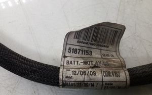 Opel Combo D Cable positivo (batería) 51871153