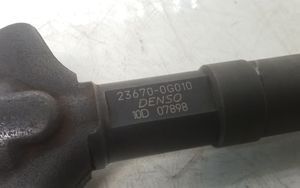 Toyota Avensis T250 Injecteur de carburant 236700G010