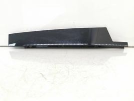 Mercedes-Benz GLE (W166 - C292) Rivestimento modanatura del vetro della portiera posteriore A1666900187