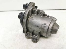 BMW X5 E70 Pompe de circulation d'eau 11868015