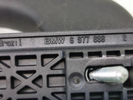 BMW X5 E70 Rankenėlė galinė 6977696